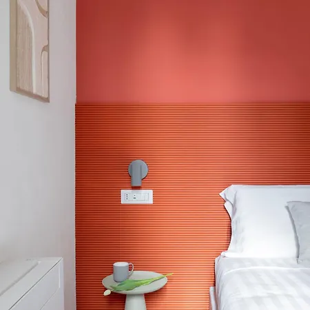 Hospitality At Apartment *
